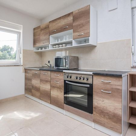 Plaza Ab Appartement Vir Buitenkant foto