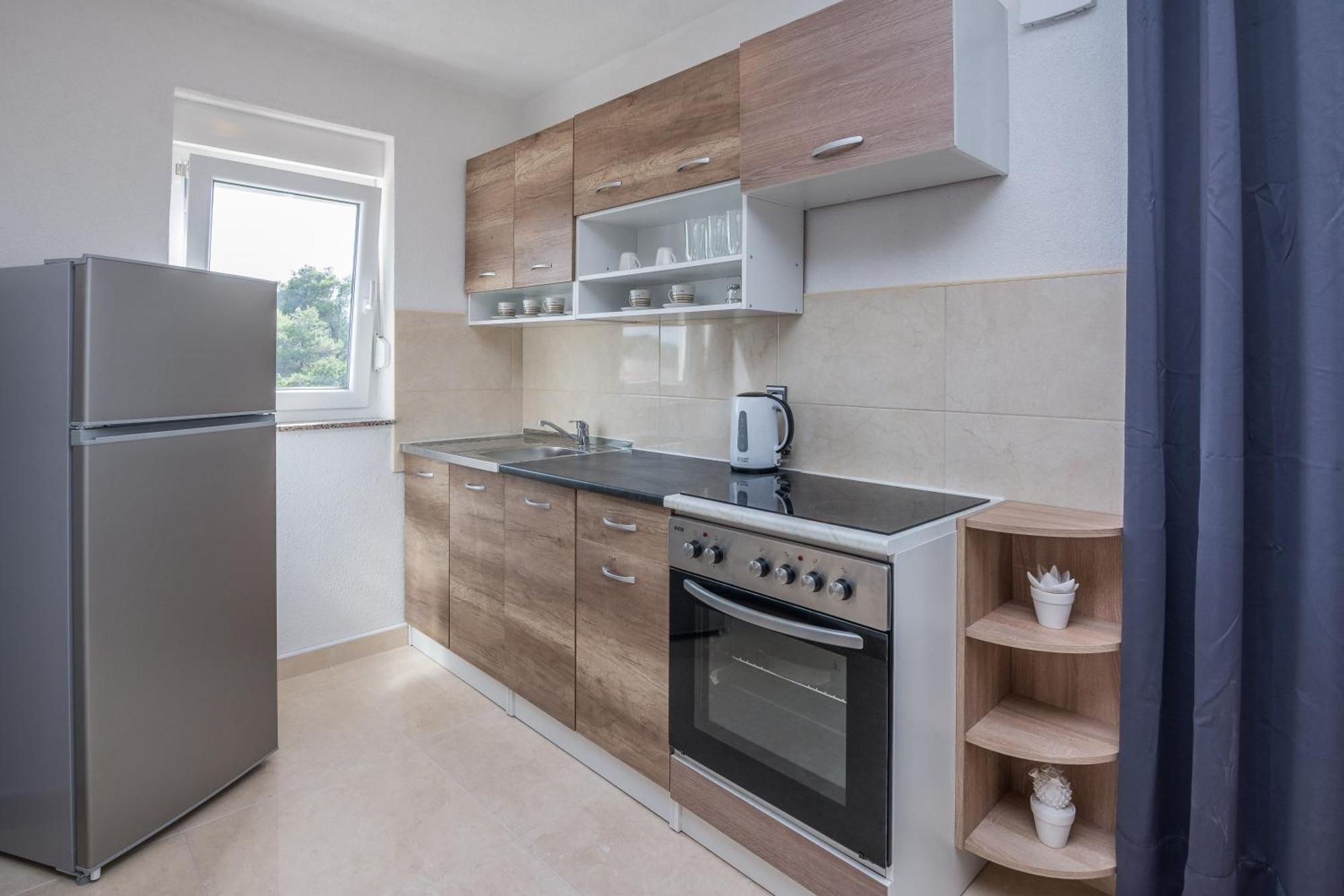 Plaza Ab Appartement Vir Buitenkant foto