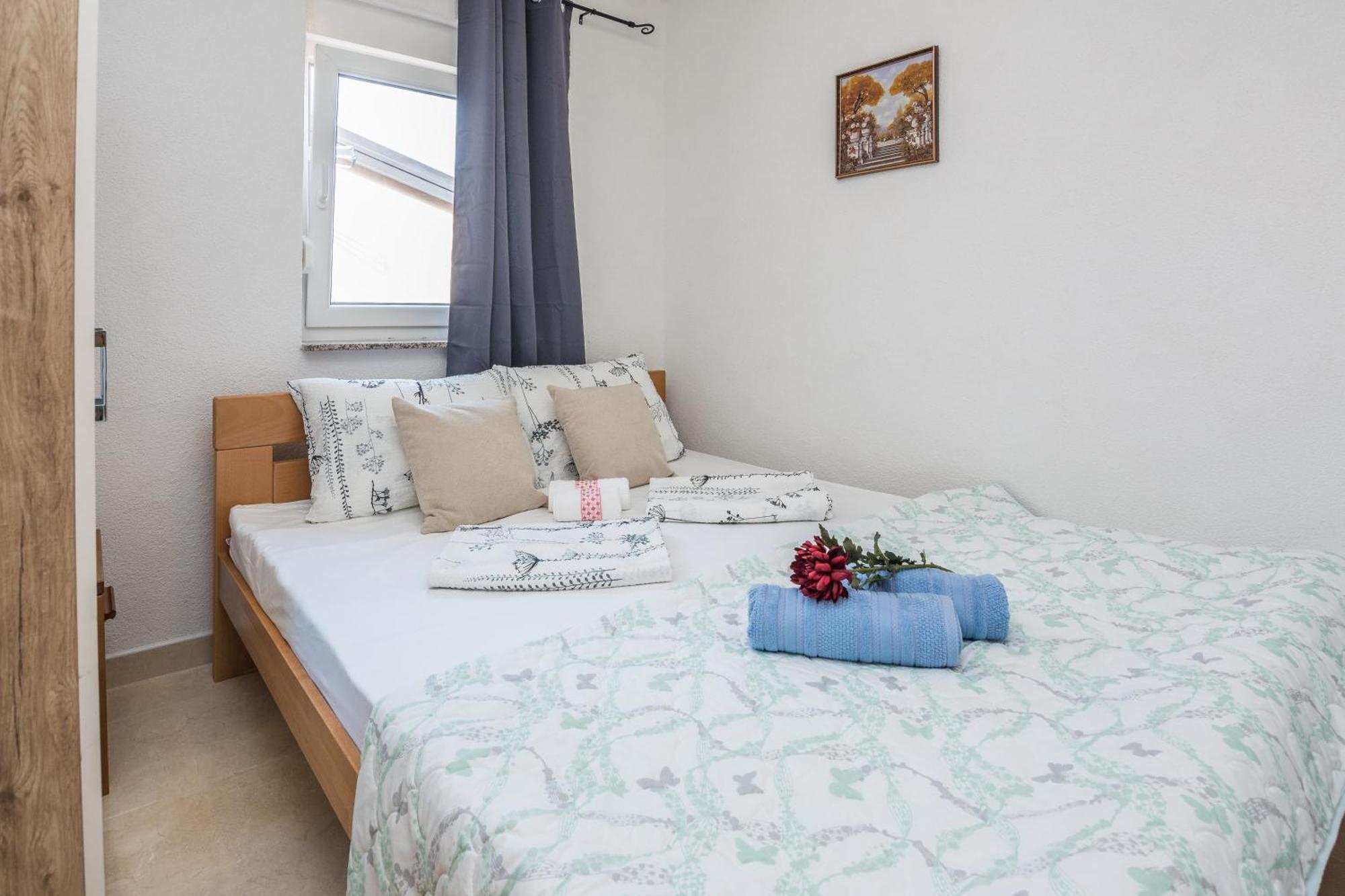 Plaza Ab Appartement Vir Buitenkant foto