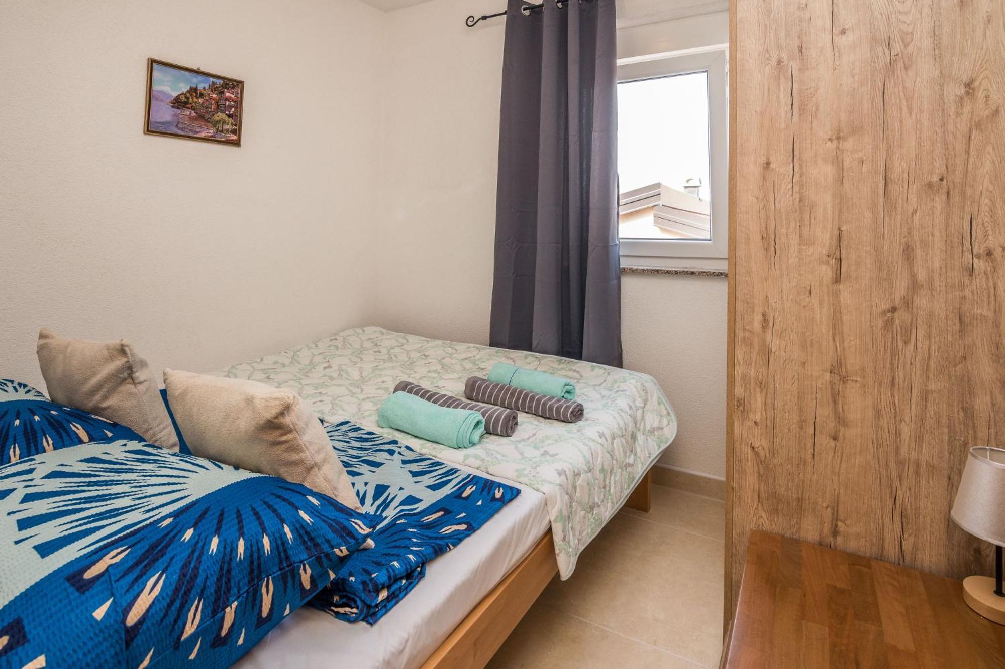 Plaza Ab Appartement Vir Kamer foto