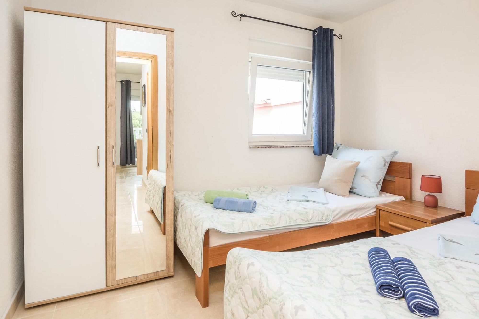 Plaza Ab Appartement Vir Kamer foto